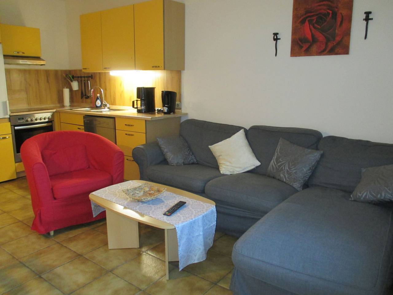 Ganze Wohnung, Mit Balkon und Geschirrspülmaschine in Weißenstadt, Landkreis Wunsiedel im Fichtelgebirge