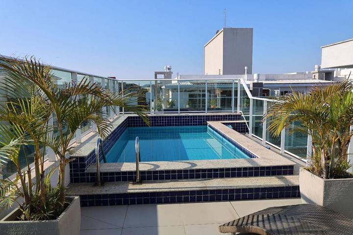 Apartamento de vacaciones para 4 personas, con terraza además de jardín y piscina - 1