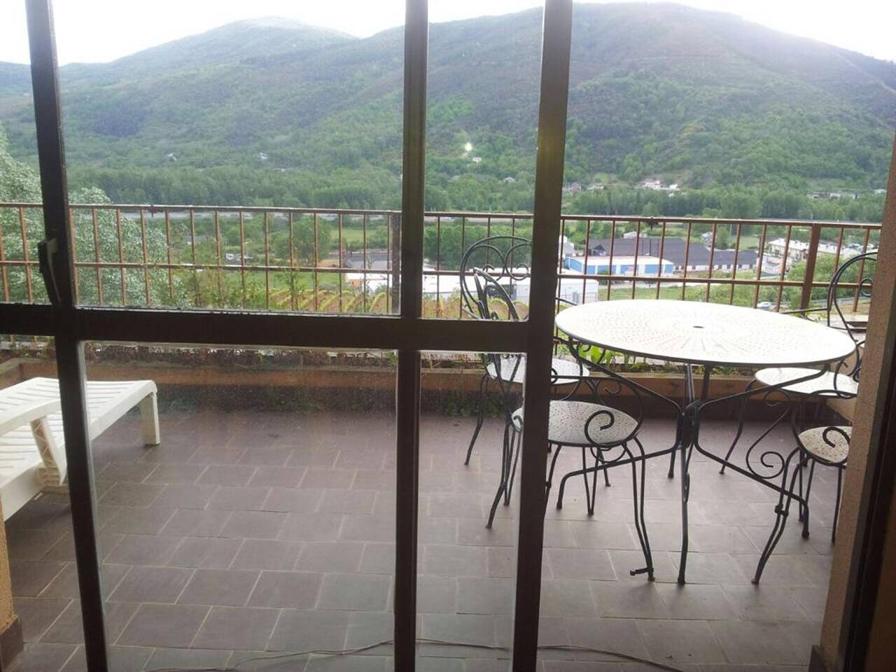 Apartamento entero, Apartamento cómodo en Villafranca del Bierzo con piscina in Villafranca del Bierzo, Cordillera Cantábrica
