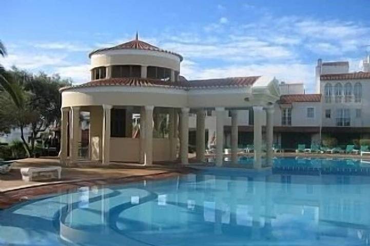 Ganze Wohnung, Erdgeschoss, klimatisierte Wohnung in preisgekrönter Lage in Vilamoura, Quarteira