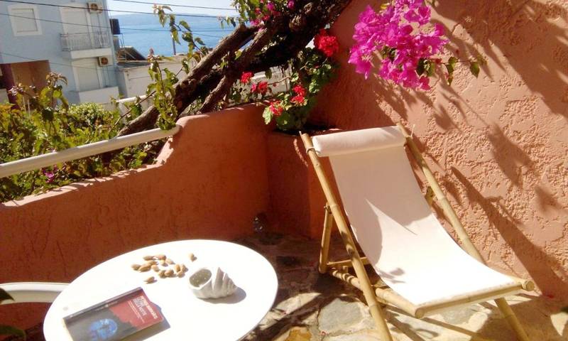 Hotel für 2 Personen, mit Balkon und Terrasse sowie Garten und Ausblick in Agia Galini - 3