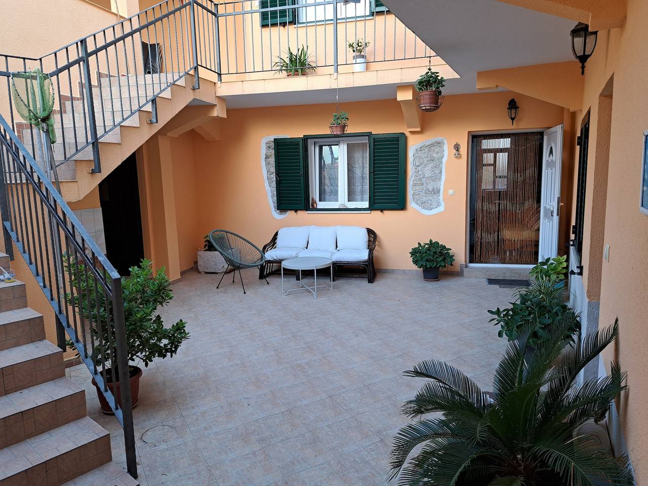 Ganze Wohnung, One bedroom apartment with terrace Kukljica, Ugljan A-8209-c in Kukljica, Insel Ugljan