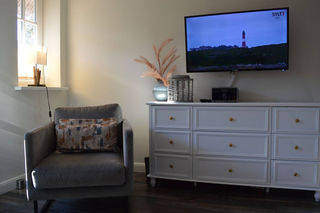 Ganze Wohnung, Charmante 2-Zimmer-Wohnung mit Südterrasse und Strandkorb in Westerland in Westerland, Sylt (Gemeinde)