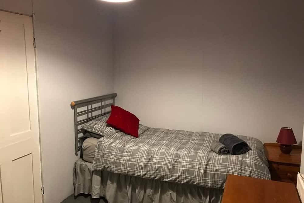 3 bed house, 5 mins walk from Taunton town centre in Taunton, Somerset