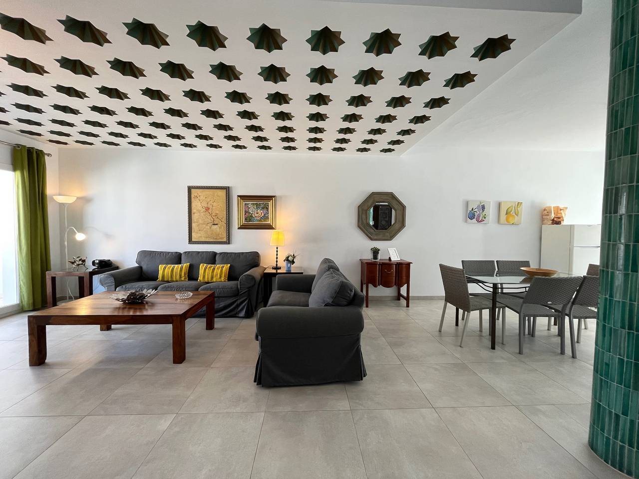 Villa Perla in Playa de Burriana, Nerja