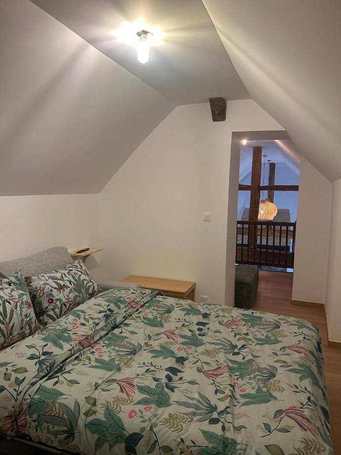 Location de vacances pour 10 personnes, avec sauna et terrasse à Asnières-sur-Vègre - 3