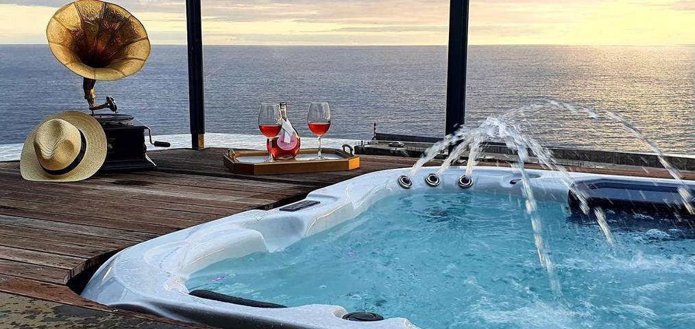 Location de vacances pour 4 personnes, avec vue sur le lac ainsi que jardin et vue à Paul Do Mar - 3