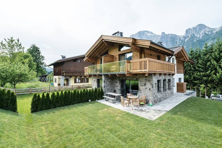 Ferienhaus für 12 Personen, mit Garten und Balkon sowie Sauna in Leogang