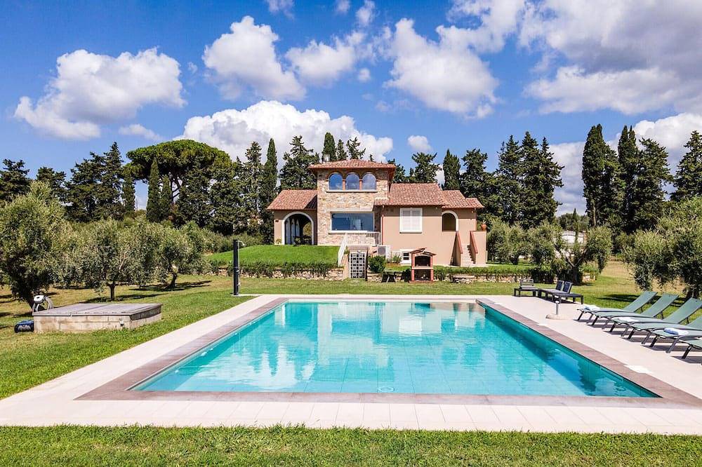 Agriturismo per 12 Persone in Bibbona, Riviera Toscana