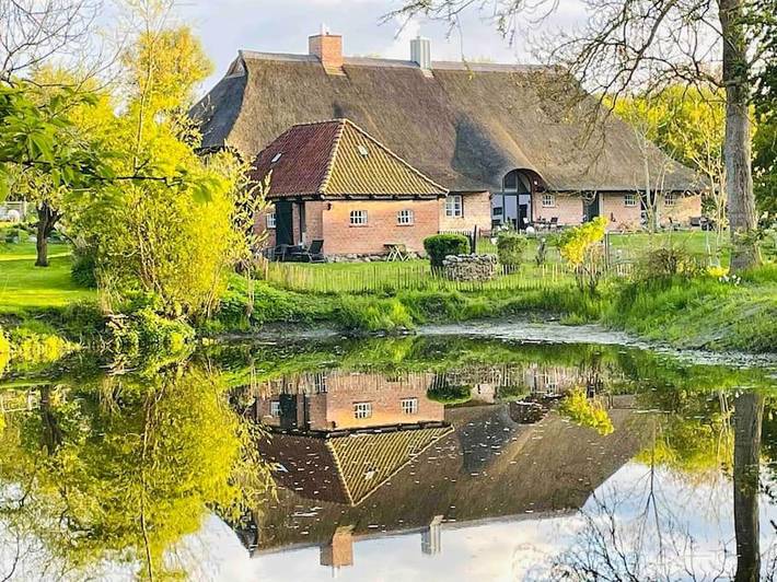 Ferienwohnung für 2 Personen, mit Seeblick und Garten sowie Ausblick in Gremersdorf