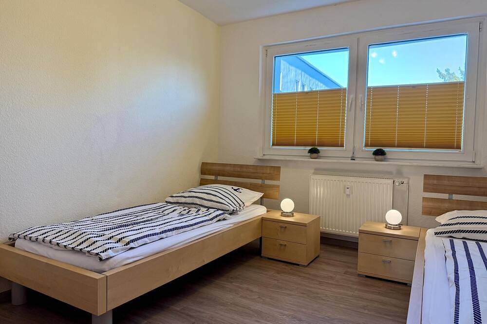 Ganze Wohnung, Komfortable Ferienwohnung Dahlienblüte in Bad Sülze für bis zu 4 Personen in Bad Sülze, Recknitz-Trebeltal