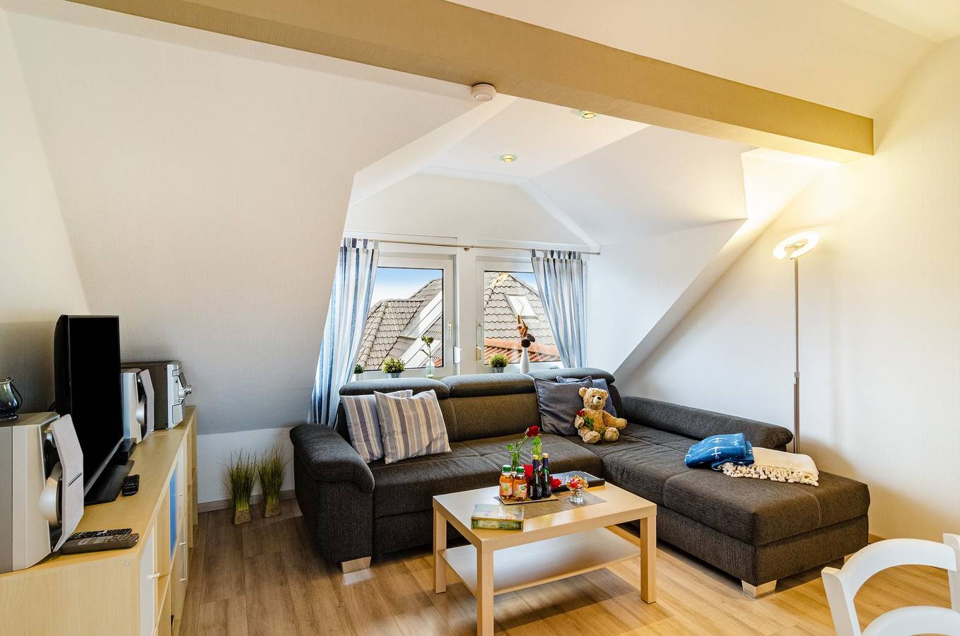 Ganze Wohnung, Ferienwohnung 'Mein Nordseeglück Mit Strandkorb' mit Gemeinschaftsterrasse und Wlan in Horumersiel, Wangerland