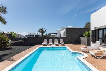 Villa voor 6 Personen in Playa Blanca, Yaiza, Afbeelding 1