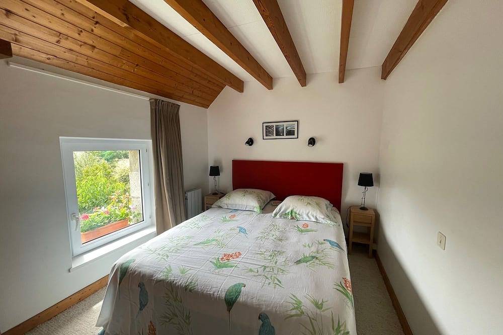 Armor\" apartment in 18th century house 5 min. from sandy beaches in Carnac, Côte des Mégalithes