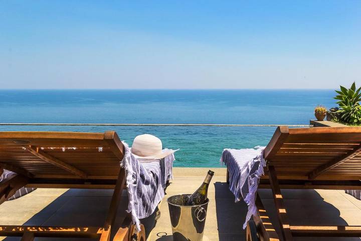 Villa per 6 persone, con terrazza e panorama nonché piscina a Acireale