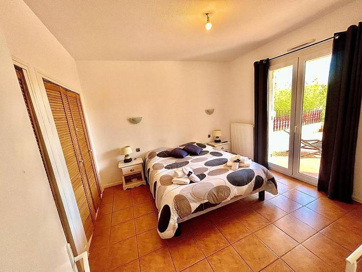 Location de vacances pour 6 personnes, avec vue et balcon à Villedaigne - 4
