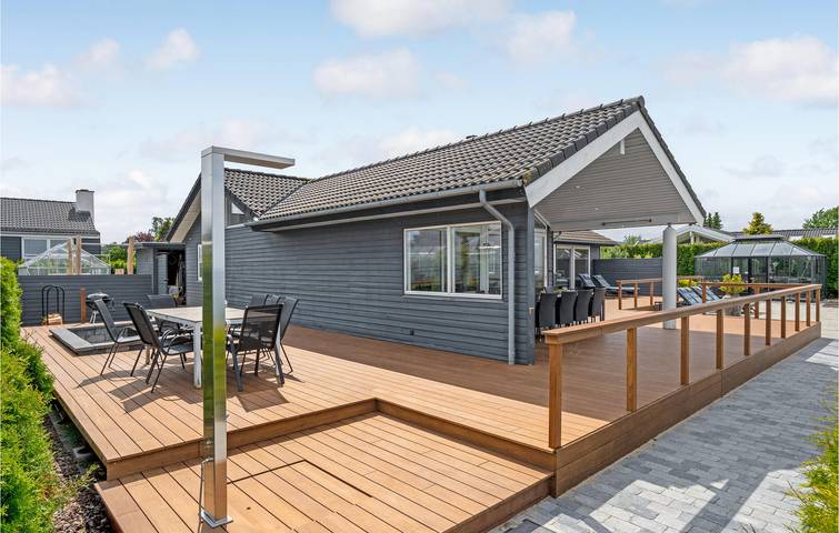 Ferienhaus für 8 Personen mit Garten in Strøby, Stevns und Umgebung