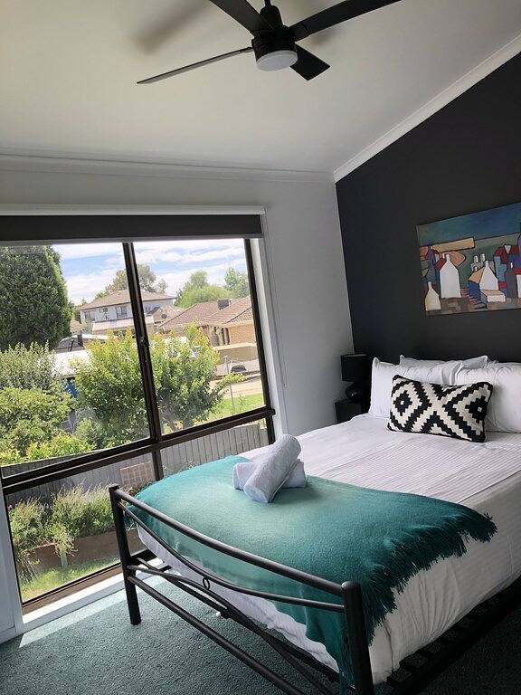 Goldfields house Big spacious bright family home in Ballarat