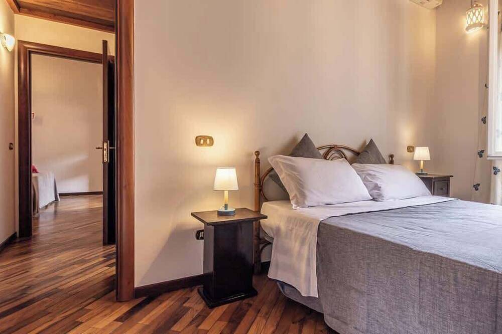 Entire apartment, Suite Rua Muro - Affitti Brevi Italia in Modena, Modena Province