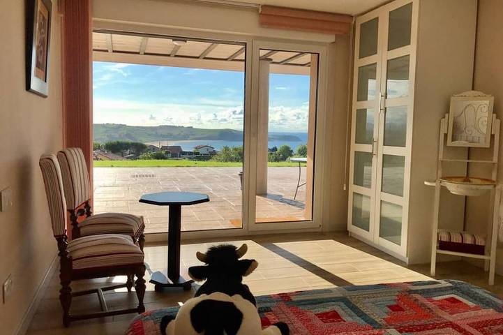 Ganze Wohnung, La Gloria Bendita - apartment with garden in Comillas (Cantabria) in Comillas, Parque Natural de Oyambre