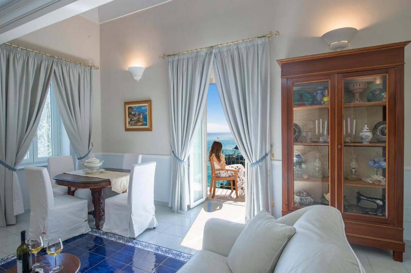 Amore Rentals - Villa Bellavista con Jacuzzi Riscaldata, Vista Mare e Palestra in Tovere, Amalfiküste