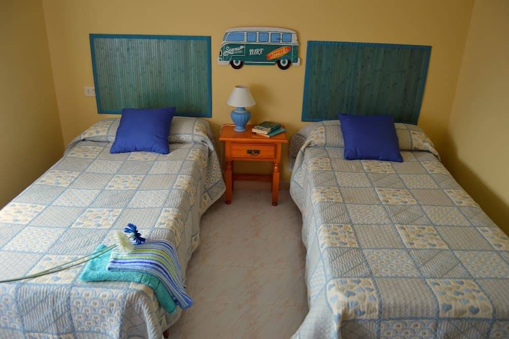 House ideal for large families, in a quiet place, 5 minutes from the beach! in Poio, Rías Baixas