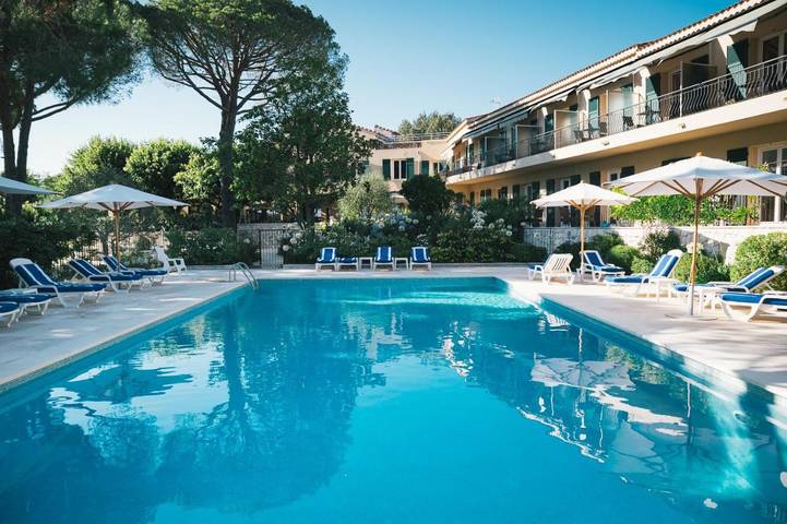 Hôtel pour 2 personnes, avec piscine ainsi que vue et jardin