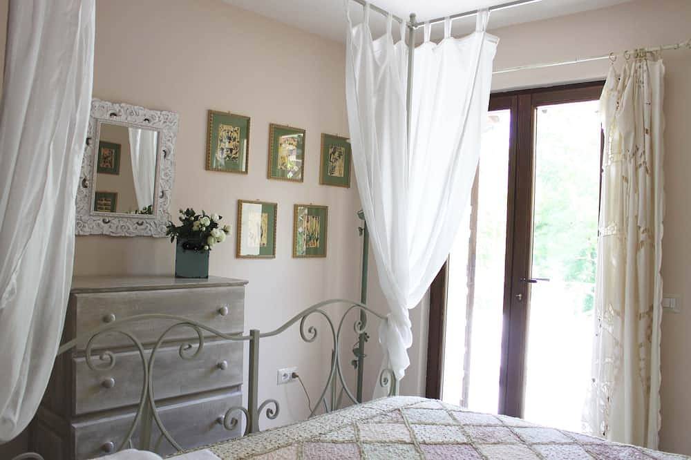 Bellissima villa nel parco con vista spettacolare e piscina in Spoleto, Perugia e dintorni