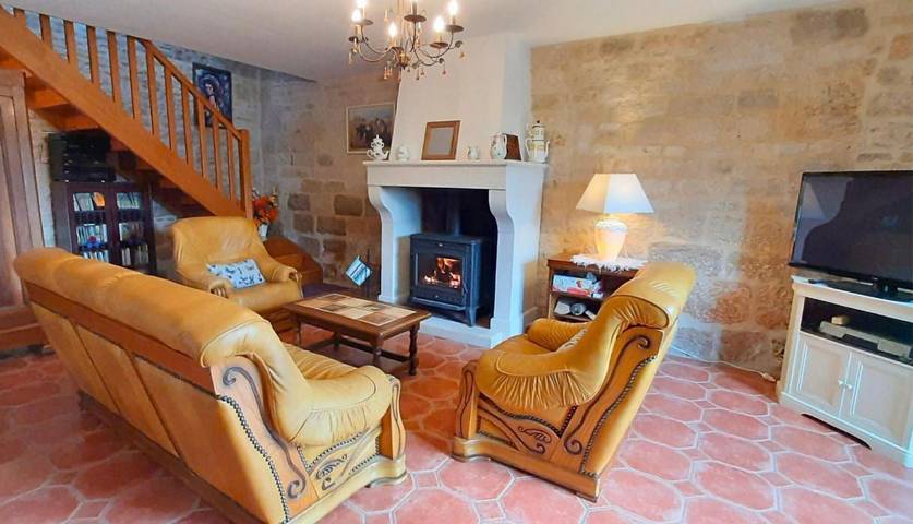 Le Clos Pierreslogis avec jardin in Theil-Rabier, Charente