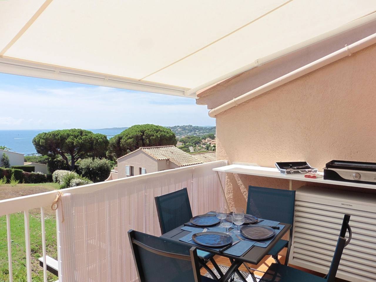 Cottage for 4 People in Sainte-Maxime, Draguignan region