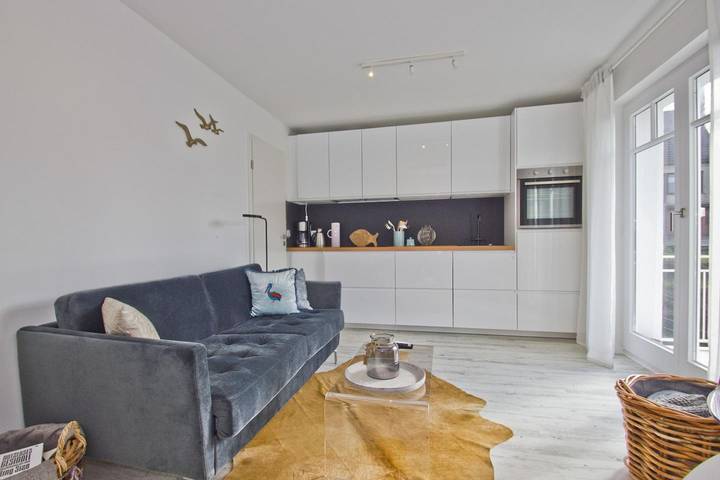 Ganze Wohnung, Moderne 2-Raum-Ferienwohnung mit Balkon - Ferienresidenz Zwei Bodden Fewo 1-4 in Lietzow, Bergen auf Rügen und Umgebung