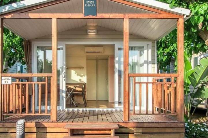 Camping pour 4 personnes à Brem-sur-Mer