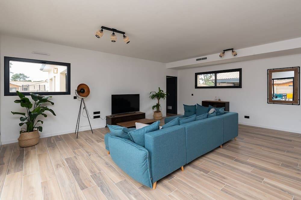 Villa neuve moderne et confort : Montalivet plage in Vendays-Montalivet, Parc naturel régional du Médoc