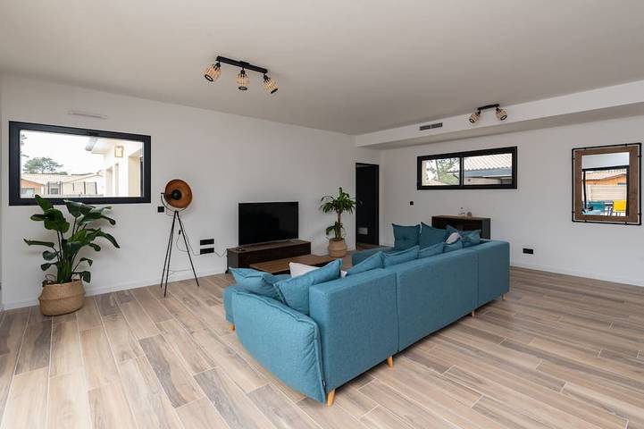 Location de vacances pour 10 personnes, avec jardin et terrasse dans Montalivet-les-Bains - 4