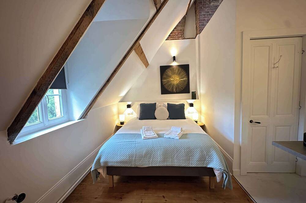 Queen Double Room, Boutique Hôtel Château Loyd & Spa, Pays de Caux in Veauville-lès-Baons, Région de Rouen