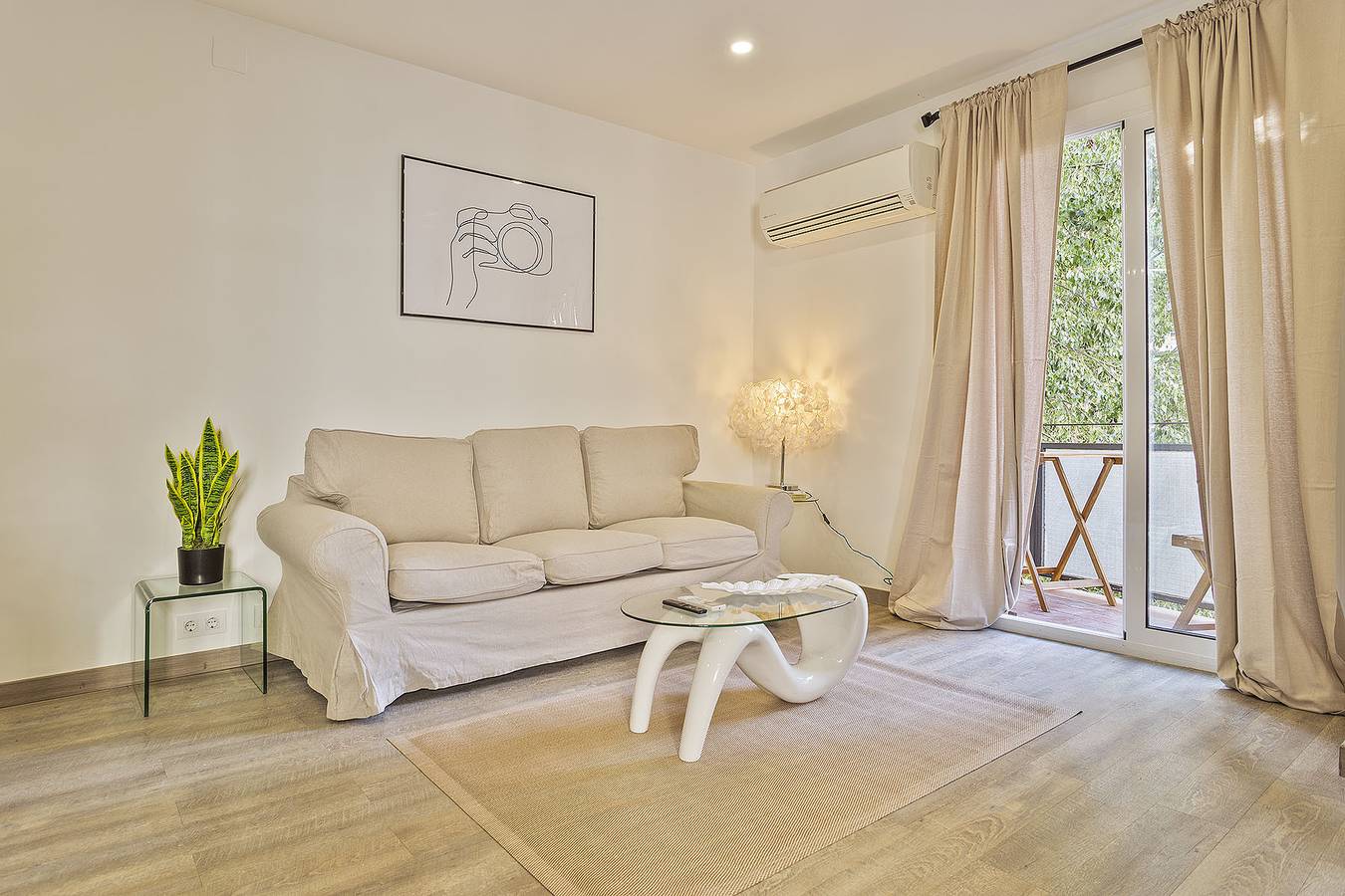 Entire apartment, Ref. 414345 in Barcelona Centre, Barcelona