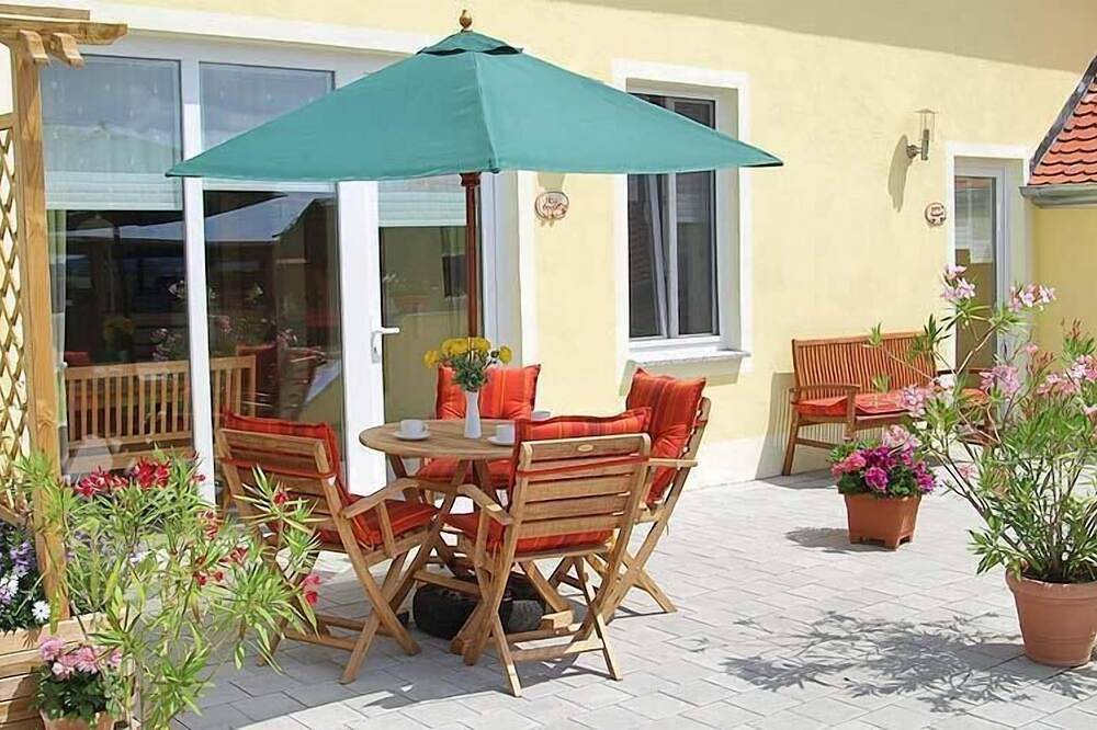Ganze Wohnung, 4-Sterne-Ferienwohnung (55qm) ideal für Familien mit Kindern in Herrieden, Romantische Straße