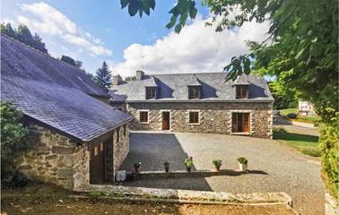 Gîte pour 10 personnes, avec terrasse et jardin à La Méaugon