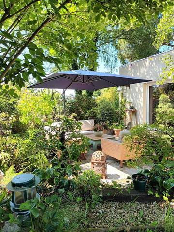 Chambre d’hôte pour 2 personnes, avec jardin ainsi que terrasse et vue, animaux acceptés à Saint-Carreuc