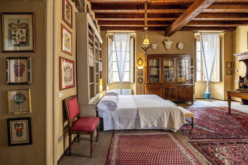 Apartamento entero, Art Gallery Apartment: casa histórica en el centro de Brescia in Brescia, Provincia de Brescia