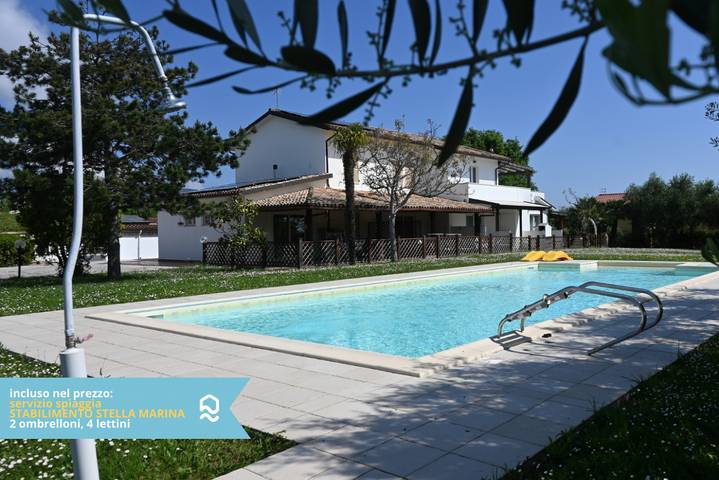 Appartamento intero, Viva1 - Numana, nuovo pentalocale in villa con piscina in Sirolo, Riviera del Conero