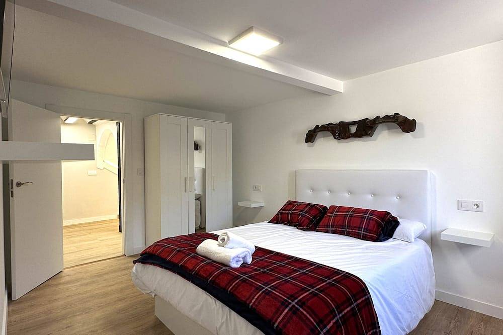 Casa Rural \"La Caprichosa De Alcor\". 4 Estrellas en la Falda de Montes Obarenes in Bozoó, Cordillera Cantábrica