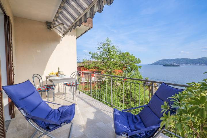 Ferienwohnung für 2 Personen, mit Balkon und Seeblick sowie Ausblick