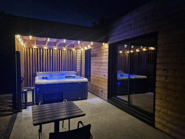 Maison pour 2 personnes, avec Jacuzzi ainsi que Terrasse et Jardin à Soing-Cubry-Charentenay
