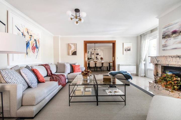 Chalet para 14 personas, con jardín además de piscina y vistas en Cuenca del Guadarrama - 2