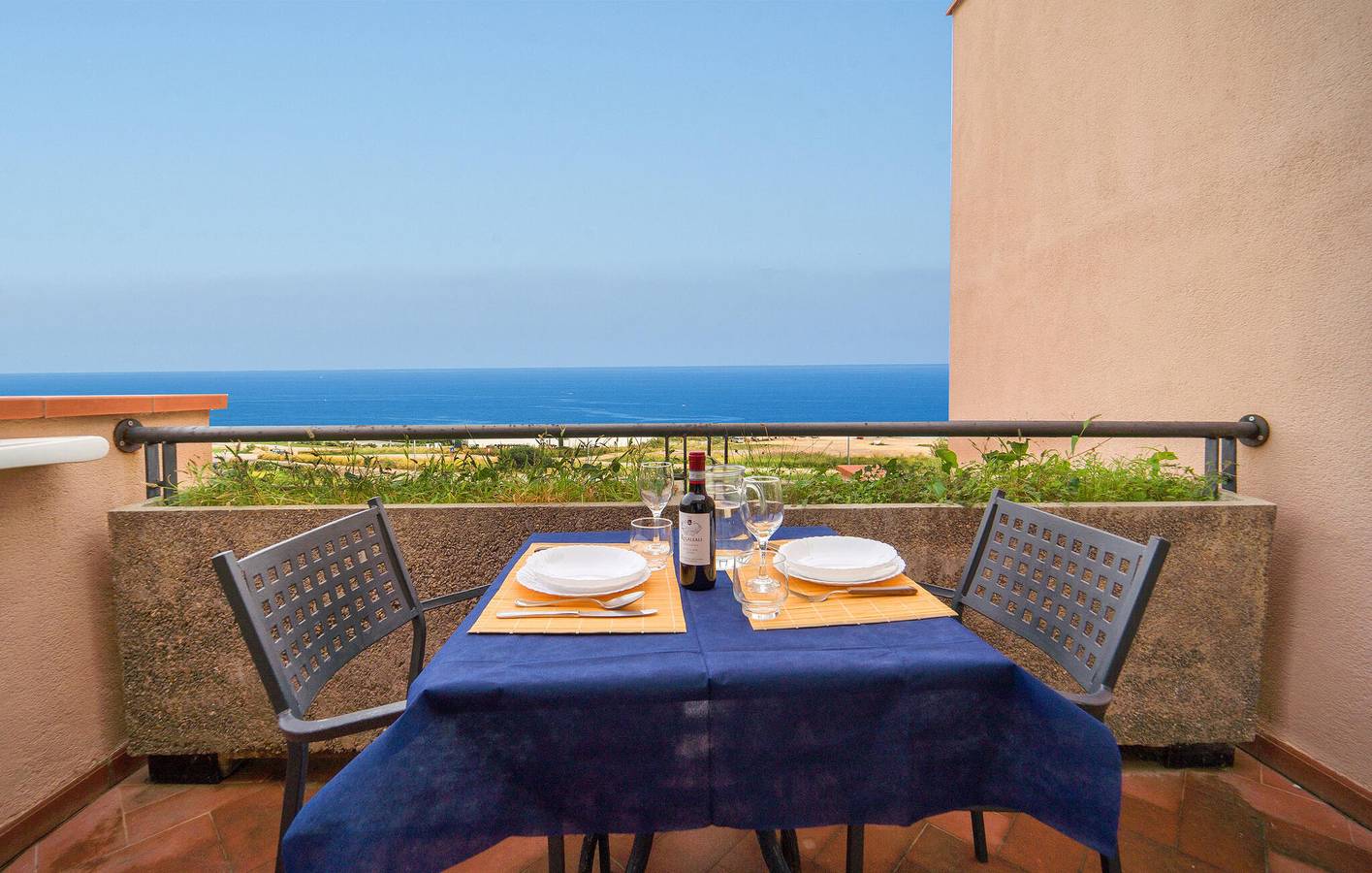 Geheel vakantieappartement, Zwembad bij Mondello Beach in Addaura, Palermo
