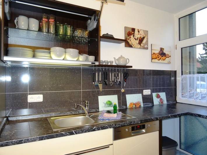 Ferienwohnung für 7 Personen, mit Balkon und Garten in Prohlis - 3