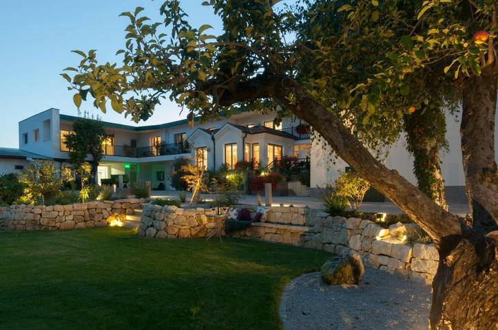 Gästehaus für 2 Personen, mit Terrasse und Garten sowie Seeblick in Mörbisch am See