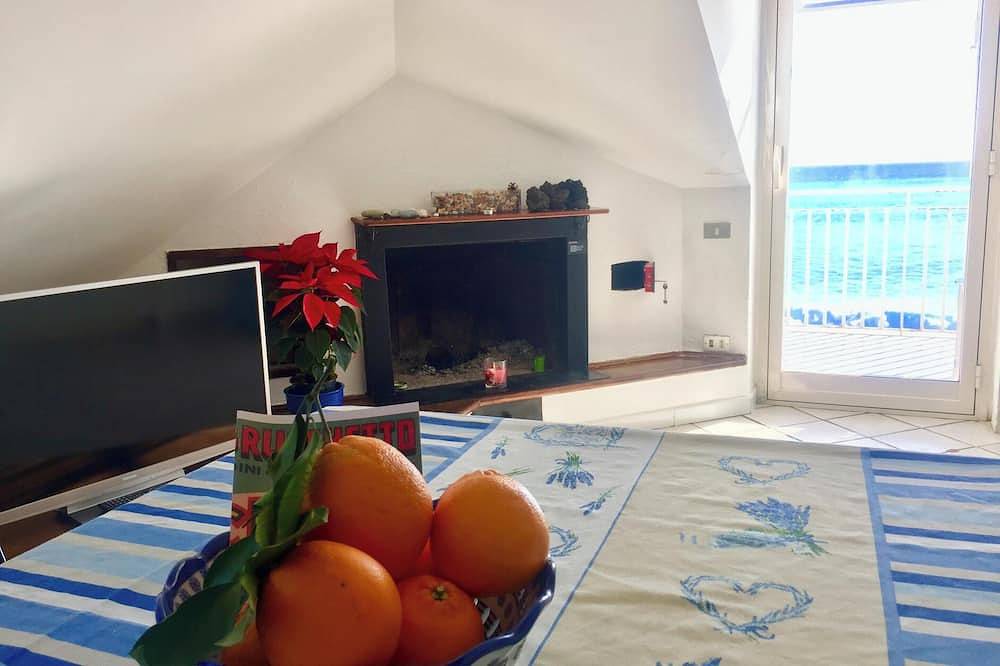 Appartamento intero, Homerez - App Mascali vista mare in Fondachello, Catania e dintorni