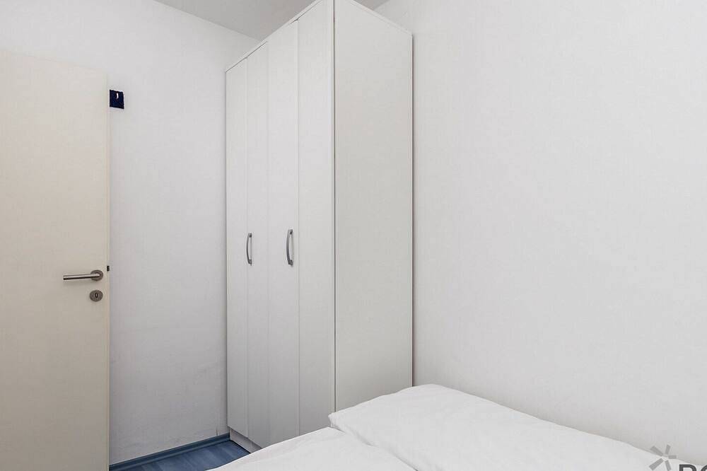 Ganze Wohnung, Rona Apartment Zizi für 2 + 2 Personen in Červar-Porat, Cervar